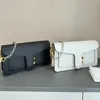 مصمم أكياس الكتف سلسلة Cluth Crossbody Women Top Handbags Pebble Leather Fashion Chain Baguette Bage Wallet مع حقيبة غبار الصندوق