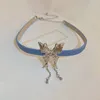 Choker Metal Pleted Butterfly Skórzane skórzane dławiki Dasonik dla kobiet romantyczny elegancki, łagodny kołnierz Delikatne akcesoria