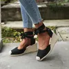 Sandaler Kvinnors 2023 Summer Style Ladies Ankle Strap Wedge Platform High Heel Casual Shoes Stor storlek 35-43