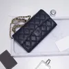 Bolsas negras de la billetera de cuero de caviar para mujer 18 cm Hardware de comida de oro de la becerra