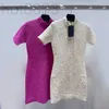 Vestidos casuais designer mulheres em relevo em 3d cartas de corpo inteiro mulheres mulheres meio alto pescoço de manga curta malha de malha de malha CJ0i