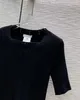 Kadın Sweaters Designer Milan Pist 2023 İlkbahar Yaz Meydanı Boyun 1/2 kollu Kazak Yüksek End Jacquard Cardigan Designe 37ub