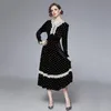 Casual Dresses 2023 Spring Vintage Polk Dot Velvet Dress Women V-ringen långärmad spets lapptäcke elegant midi-kalv högkvalitativ vestidos