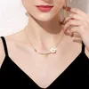 Pendant Necklaces Women Daisy Necklace Gold Color Clavicle Chain Cute White Flower Fashion Dainty Metal Girls Party Wedding Jewelry GiftsPen