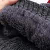 Berets Winter Frauen Strickmütze Männer und im Freien warme Verdickung Samt lose Hut mit Schal Marke Skimaske Set