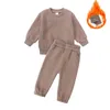 Yeni Kış Essentials Little Girls Giyim Takip Parçaları Set Sıcak Polar On En İyi Sweatshirtpants Çocuklar İçin Spor Takım