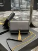 Guld- och silver Tasselkedjesp￥se Crossbody V￤ska Enkel axelv￤ska Importerad kohud L￥gm￤ktig elegant casual mode