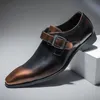 البريطانية على الطراز البريطاني أزياء جديدة للرجال أحذية كبيرة الحجم 48 أحذية جلدية مدببة للرجال حمراء أحذية رسمية الرجال Zapatos Hombre Vestir