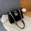 Handbag Factory Cheap Wholesale Retail Veet Bag Female 2023 New Fashion Versatile Super Underarm Chain Single Shoulder Msenger