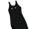 Grundläggande avslappnade klänningar Designer Designer Sticked ärmlös Suspender Dress Slimming Wool Vest kjol Nytt på våren och sommaren 2023 ENQC OBYK 6EFG