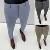 بنطلون الرجال يناسب Hombre Pantalones الخريف سراويل رسمية ضئيلة جديدة للأزياء لللباس الشريط غير الرسمي ملابس Y2302