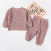 Set di abbigliamento Autumn Love Set in pile per bambini Moda dolce Pullover Felpe Tasca inserita Pantaloni caldi in peluche 2pc Abito semplice