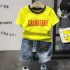 Completo per abbigliamento per bambini Set per neonato Set di vestiti per ragazzo stampato con lettera in cotone estivo PCS T-shirtpantaloncini in denim