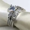 Anillos de pareja con dijes, conjunto de anillos románticos con diamantes de imitación para mujer, anillo de circonia cúbica a la moda para hombre, joyería de moda