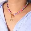 Naszyjniki wisiorek barokowy choker choker przełączanie zapięcie początkowa litera boho polimer gliniana dla kobiet vintage etniczna kolorowa biżuteria z koralików