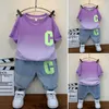 セット夏の幼児の男の子の服子供服セット綿カジュアルガールズキッズレタープリントグラディエントTシャツショーツPCS衣装