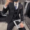 Trajes para hombre Blazers 6XL 7XL Chaquetas Chaleco Pantalones Hombre Coreano Blazers Slim Check Traje de negocios británico Hombres Tres piezas Boda Novio Hombre Vestido 230213