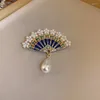 Brooches Fan Enamel Pin Vintage For Women Charm Imitation Pearls Scarf Suit Broche Broach Pins Jewelry Gifts Wholesale