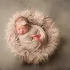 Filtar Swaddling Baby Round Filt Long Pile Mongolia Faux Fur Studio Prop Born Po Shoot Bakgrundskorg Filler POGRAFI Tillbehör HHHHHHE 230214