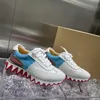 Sapatos sociais alta edição 2023 primavera nova sola vermelha grossa sapatos de pai feminino esportes casuais amantes pequeno branco na moda 0404