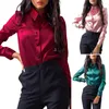 女性用ブラウス女性スプリングシャツolスタイルのソリッドカラールーズサテンシングルブレスト通勤長袖のターンダウンブラウス服