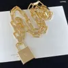 2023 Nuova catena di lusso Cuba Designer di gioielli placcati in oro 18k - Ciondolo con serratura in acciaio inossidabile Accessori da sposa per coppie Whol305f