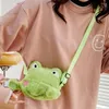 Nya kv￤llsp￥sar Crossbody Cute Frog Messenger Sling P￥s plysch mjukt litet mode blixtl￥s kvinnliga resor skola