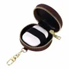 Luxury Keychains Fashion Lanyards för hörlurarfodral Män Kvinnor Keychain Plånbok Läderbil Key Chain Bag Charm Pendant Unisex Keyring Classic