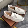 Scarpe firmate Loropiana italiane Nella primavera e nell'autunno del 2023 i fannulloni dell'LP indossano scarpe da donna casual in pelle con suola morbida che sono alla moda