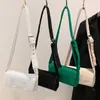 Bolsas de ombro Moda Moda Feminino Bolsa Casual Flip Smatchels Quadrados Simples Pano Ajustável Pano Portátil Elegante Para férias de fim de semana