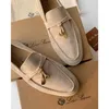 Italien designer Loropiana skor Lucky Shoes Läder Kvinnor Autumn Shoes Cashmere Suede Flat Sole bekväma singelskor Casual Shoeshixk