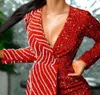 Zweiteilige Damenhose (Jackenhose), roter Luxus-Business-Anzug mit Pailletten für Dame Aso Ebi, arabische lange Ärmel, V-Ausschnitt, afrikanische Perlenanzüge