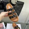 Slippers real leather shoes retro Roman style flat bottom rivet sandals designer factory home womens summer classic beach shoe 35-41