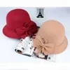 Breda brimhattar 2019 Nya eleganta blomma kvinnor runda bowler cap imitation ull bowknot fedoras hink hatt vintage brim chapeu feminino gorra r230214