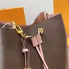 여성 가죽 NEONOE 양동이 어깨 가방 디자이너 핸드백 지갑 여성 Drawstring 가방 토트 패션 Crossbody 가방 M44022 M44887