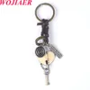 2023 Fashion Vintage Car Key Chain Handwork Weave Leather Wing Dragonfly Ax Charm Handwork Alloy Accessories Men Keychain BC026