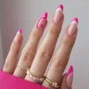 Unghie finte 24pcs Manicure Pink Love Heart Stampa su copertura completa Fiore colorato Mandorla lunga French Fake