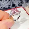 Klusterringar lysande fyrkantiga kubiska zirkonier för kvinnor silver färgförslag engagemang bröllop band uttalande smycken