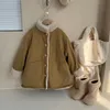 Winter New Children039s Wear Plush Long Cape Girls039 Thickened Wool Coat Cotton Jacket262Y1202296