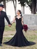 Long Sleeve Gothic Mermaid Wedding Dress Black 2023 Vintage Button Back Satin Garden Ladies Bridal Dresses Hippie Boho Bride robes de mariee vestidos