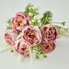Dekorative Blumen 35 cm weiße künstliche Pfingstrose Teerosenstrauß Seide 5 Köpfe gefälschte Blumen Flores für DIY Hausgarten Hochzeitsdekoration