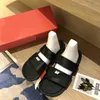 Modedesigner Tofflor Slides Sandaler Klassiska Sneakers Ninja Arc Baroque Brun Kardborrband flip flops Par Beach Tofflor som trampar på skit Dam Herrskor