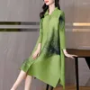 Sıradan elbiseler Miyake Pileli Elbise Kadın Yaz Kavacı Yakası Tek Kısaltılmış Gevşek Baskı Büyük Boy Mm Moda İçin Moda