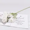 Dekorative Blumen Die 6-Kopf-Schnee-Pfingstrosen-Simulations-Bouquet-Hochzeitshalle Leiter Weg Home Blumenarrangement Dekoration