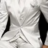 メンズスーツホワイトサテンメンズスリム結婚式新郎タキシード3ピース男性ファッションコスチュームセットパンツベスト到着ジャケット