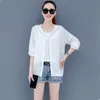 T-shirty na zewnątrz Uhytgf moda Kobiety Summer Top Nowy lodowy jedwabny oddychający cienki krem ​​do przeciwsłonecznej odzieży długie rękawy z kapturem krótki płaszcz 4xl duży rozmiar 892 J230214