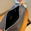 2023 Mens Crossbode Bag Bag Luxury Dembag Designer для женщин буквы цветочный кожа боковой боковой боковой боковой короб