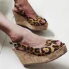 Sandals Eagsity Leopard Suede Plataforma Mulheres cunhas Peep dedo do pé torno