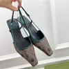 2023womens apontou sandálias de luxo hardware fivela design de saltos altos Sapatos de malha de malha de malha