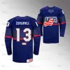 Maglia USA Hockey IIHF Blu 27 Taylor Heise 29 NICOLE HENSLEY 11 ABBY ROQUE 31 Aerin Franke 25 Alex Carpenter 28 Amanda Kessel 4 CAROLINE HARVEY 3 CAYLA BARNES 2023